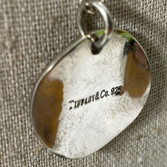 Tiffany & Co. Sterling 18” 727 FIFTH AVENUE NEW YORK WAVY NOTES TAG NECKLACE - Picture 3 of 9